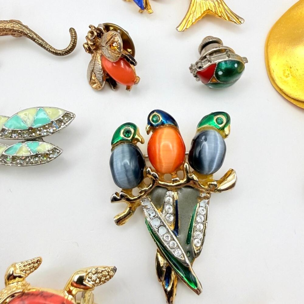 Huge Lot 21 Vtg Animal Insect Brooches Pins Gold Tone Rhinestone Enamel 3 Signed - Picture 5 of 15